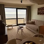 Duinhelm Apartman *