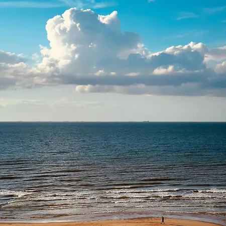 Duinhelm Apartment *